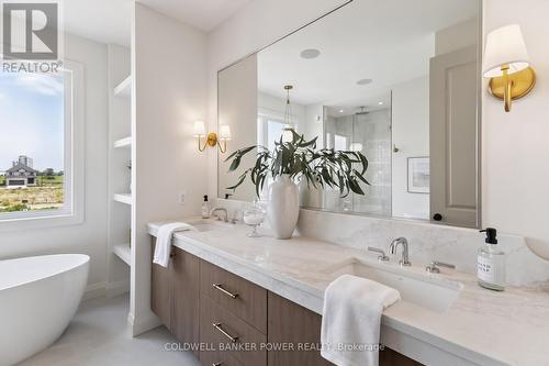 3147 Gillespie Trail, London South (South V), ON - Indoor Photo Showing Bathroom