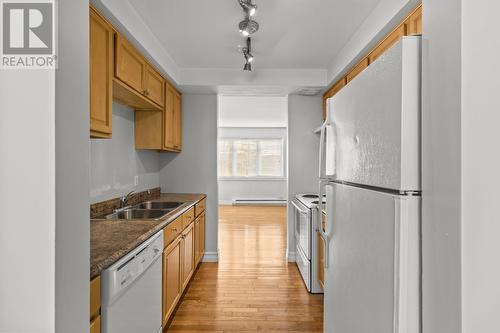 60 Lester Street, St. John'S, NL - Indoor Photo Showing Kitchen With Double Sink