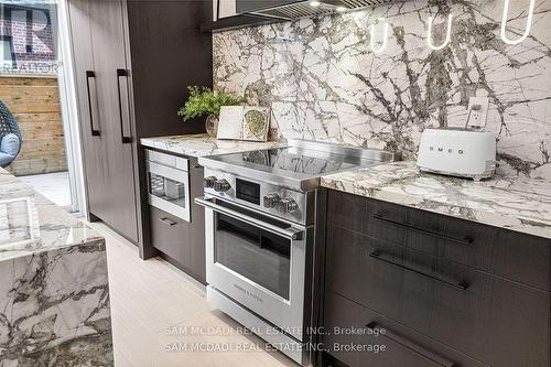 24 - 10 Lunar Crescent, Mississauga, ON - Indoor Photo Showing Kitchen