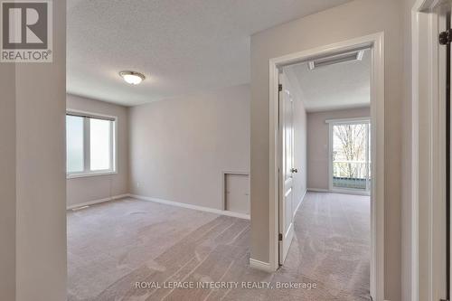 B - 10 Daybreak Street, Ottawa, ON - Indoor Photo Showing Other Room