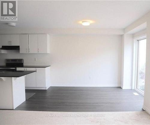 1686 Maple Grove Street, Ottawa, ON - Indoor Photo Showing Kitchen