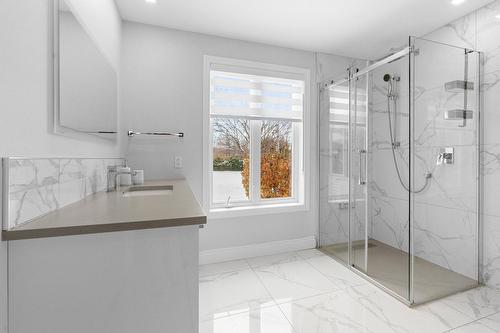 Salle de bains attenante à la CCP - 7568 Rue De La Sarcelle, Lévis (Les Chutes-De-La-Chaudière-Est), QC - Indoor Photo Showing Bathroom
