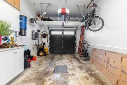 Garage - 