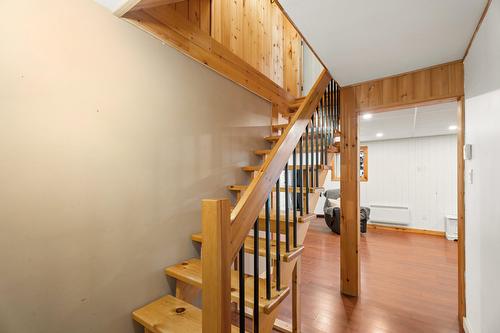 Staircase - 670 Rue Des Maisonnettes, Sainte-Adèle, QC - Indoor Photo Showing Other Room
