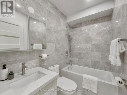 35 Fleming Crescent, Toronto, ON - Indoor Photo Showing Bathroom