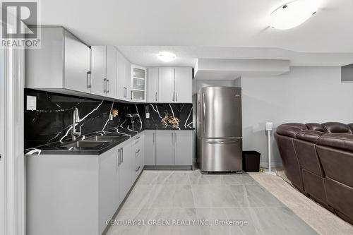 929 Transom Crescent, Milton, ON - Indoor Photo Showing Kitchen With Double Sink