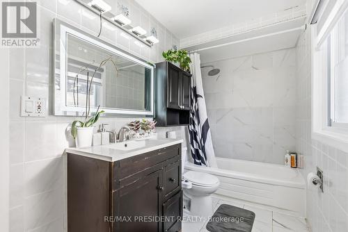 6593 Edenwood Drive, Mississauga, ON - Indoor Photo Showing Bathroom