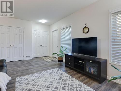 23G - 1989 Ottawa Street S, Kitchener, ON - Indoor