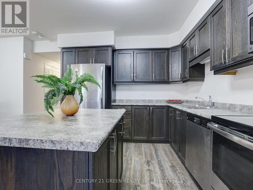 23G - 1989 Ottawa Street S, Kitchener, ON - Indoor Photo Showing Kitchen With Stainless Steel Kitchen