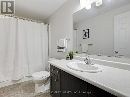 23G - 1989 Ottawa Street S, Kitchener, ON - Indoor Photo Showing Bathroom