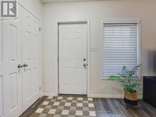 23G - 1989 Ottawa Street S, Kitchener, ON - Indoor Photo Showing Other Room