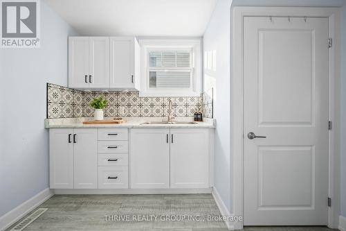 204 Wellington Street, St. Thomas, ON - Indoor