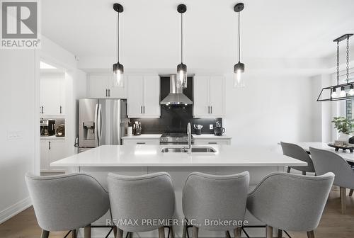 229 Vermont Avenue, Newmarket, ON - Indoor