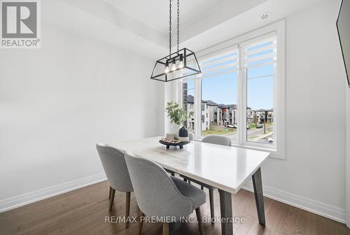 229 Vermont Avenue, Newmarket, ON - Indoor Photo Showing Dining Room