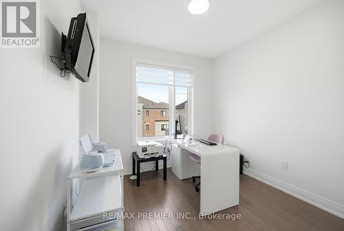 229 Vermont Avenue, Newmarket, ON - Indoor Photo Showing Office