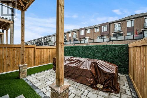 229 Vermont Avenue, Newmarket, ON - Outdoor