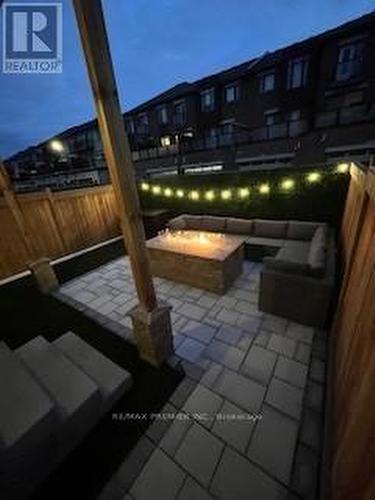 229 Vermont Avenue, Newmarket, ON - Outdoor With Deck Patio Veranda