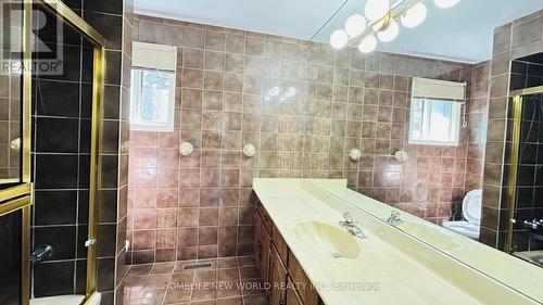 93 Willowbrook Road, Markham, ON - Indoor Photo Showing Bathroom