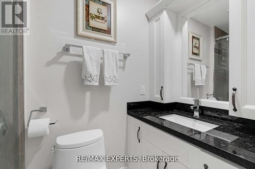 19 Kenora Crescent, Toronto, ON - Indoor Photo Showing Bathroom
