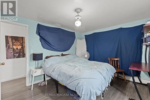 51 Beatrice Street, Welland (Lincoln/Crowland), ON - Indoor Photo Showing Bedroom