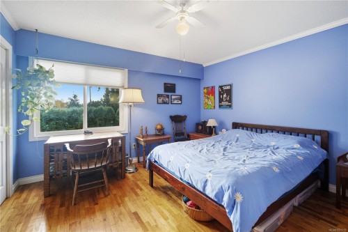 833 Alvarado Terr, Saanich, BC 