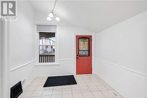 95 Queen Street, Brantford, ON - Indoor Photo Showing Other Room