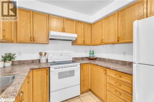 69 Lonestar Crescent, Brampton, ON - Indoor Photo Showing Kitchen