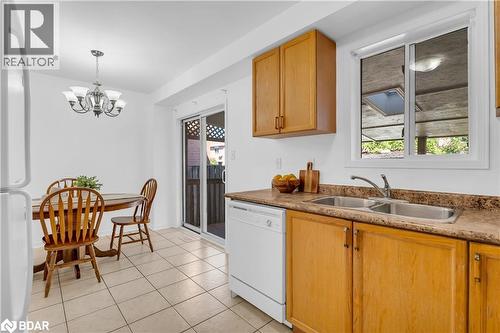 69 Lonestar Crescent, Brampton, ON - Indoor Photo Showing Kitchen With Double Sink