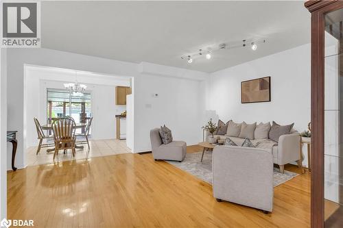 69 Lonestar Crescent, Brampton, ON - Indoor Photo Showing Living Room