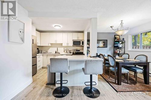 22 Porterfield Crescent, Markham, ON - Indoor