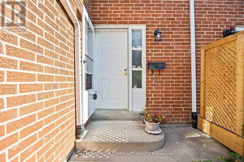 22 Porterfield Crescent, Markham, ON - Outdoor With Exterior