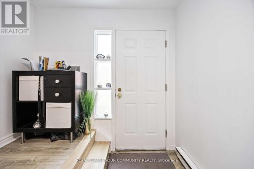 22 Porterfield Crescent, Markham, ON - Indoor Photo Showing Other Room