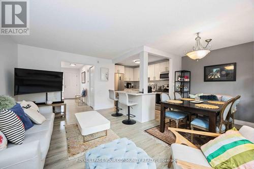 22 Porterfield Crescent, Markham, ON - Indoor