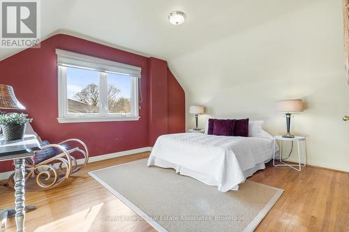 1587 Muir Road, Mississauga, ON - Indoor Photo Showing Bedroom