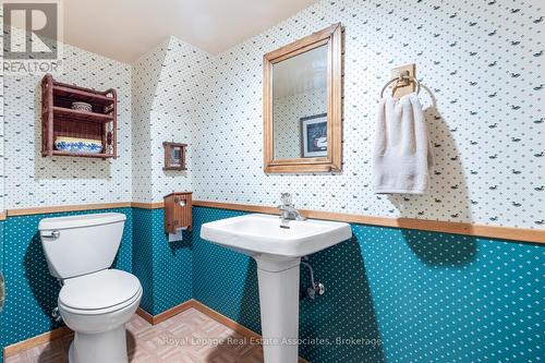 1587 Muir Road, Mississauga, ON - Indoor Photo Showing Bathroom