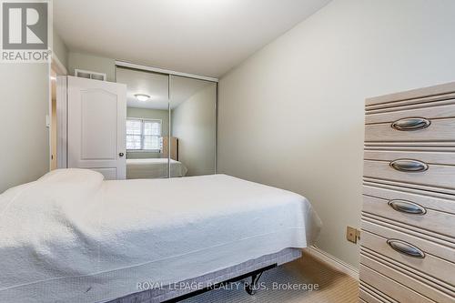 12 - 2385 Fifth Line W, Mississauga, ON - Indoor Photo Showing Bedroom