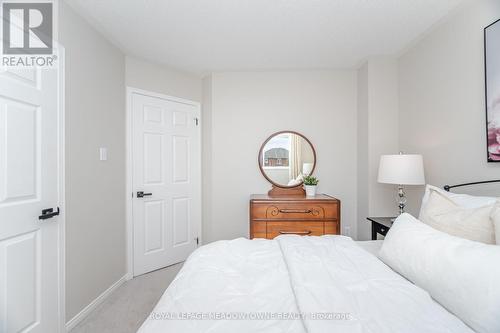 33 Harrop Avenue, Halton Hills, ON - Indoor Photo Showing Bedroom
