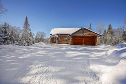 397 Ch. du Village-Manitou  Ivry-Sur-Le-Lac, QC J8C 2Z8