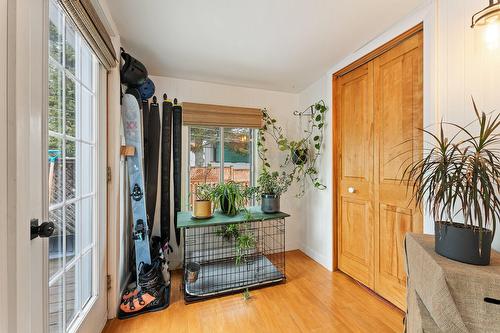 Hall - 10 Ch. Grenier, Sutton, QC - Indoor Photo Showing Other Room