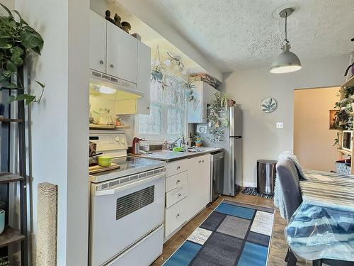 Cuisine - 523Z  - 531Z Rue King E., Sherbrooke (Fleurimont), QC - Indoor Photo Showing Kitchen