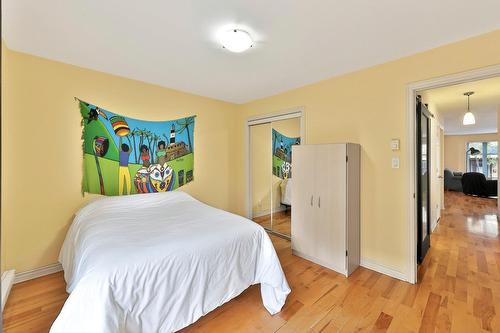 Bedroom - 1482 Rue Montcalm, Montréal (Ville-Marie), QC - Indoor Photo Showing Bedroom