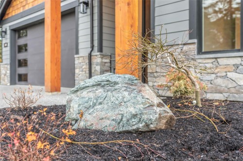 858 Wembley Rd, Parksville, BC 