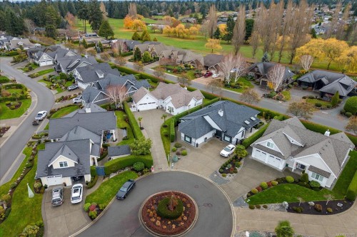 834 Bluffs Dr, Qualicum Beach, BC 