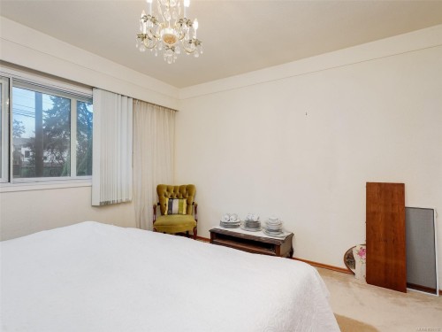 4231 Interurban Rd, Saanich, BC 