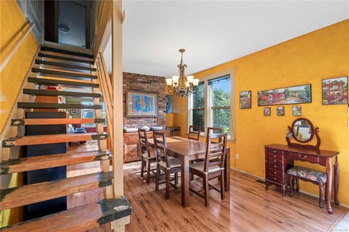 2687 Jingle Pot Rd, Nanaimo, BC 