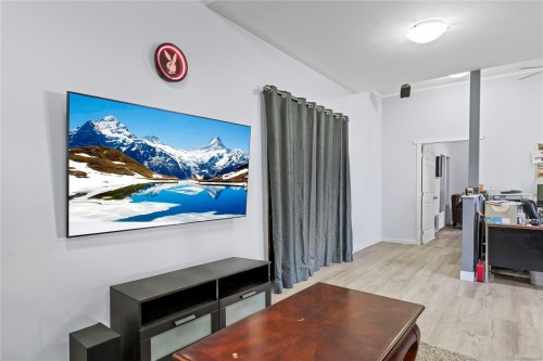 2687 Jingle Pot Rd, Nanaimo, BC 