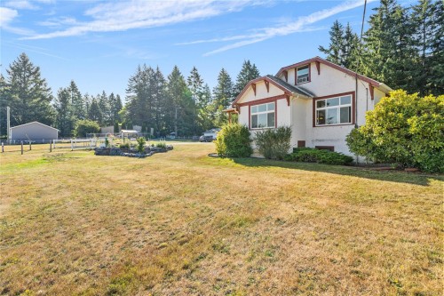 2687 Jingle Pot Rd, Nanaimo, BC 