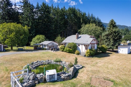 2687 Jingle Pot Rd, Nanaimo, BC 