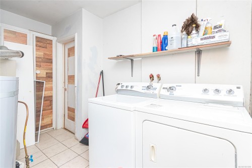 1645 Haultain St, Victoria, BC 