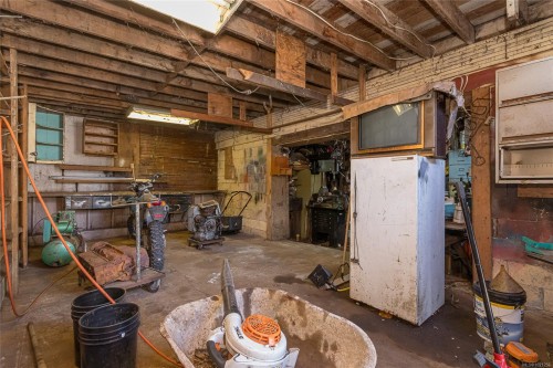 1645 Haultain St, Victoria, BC 